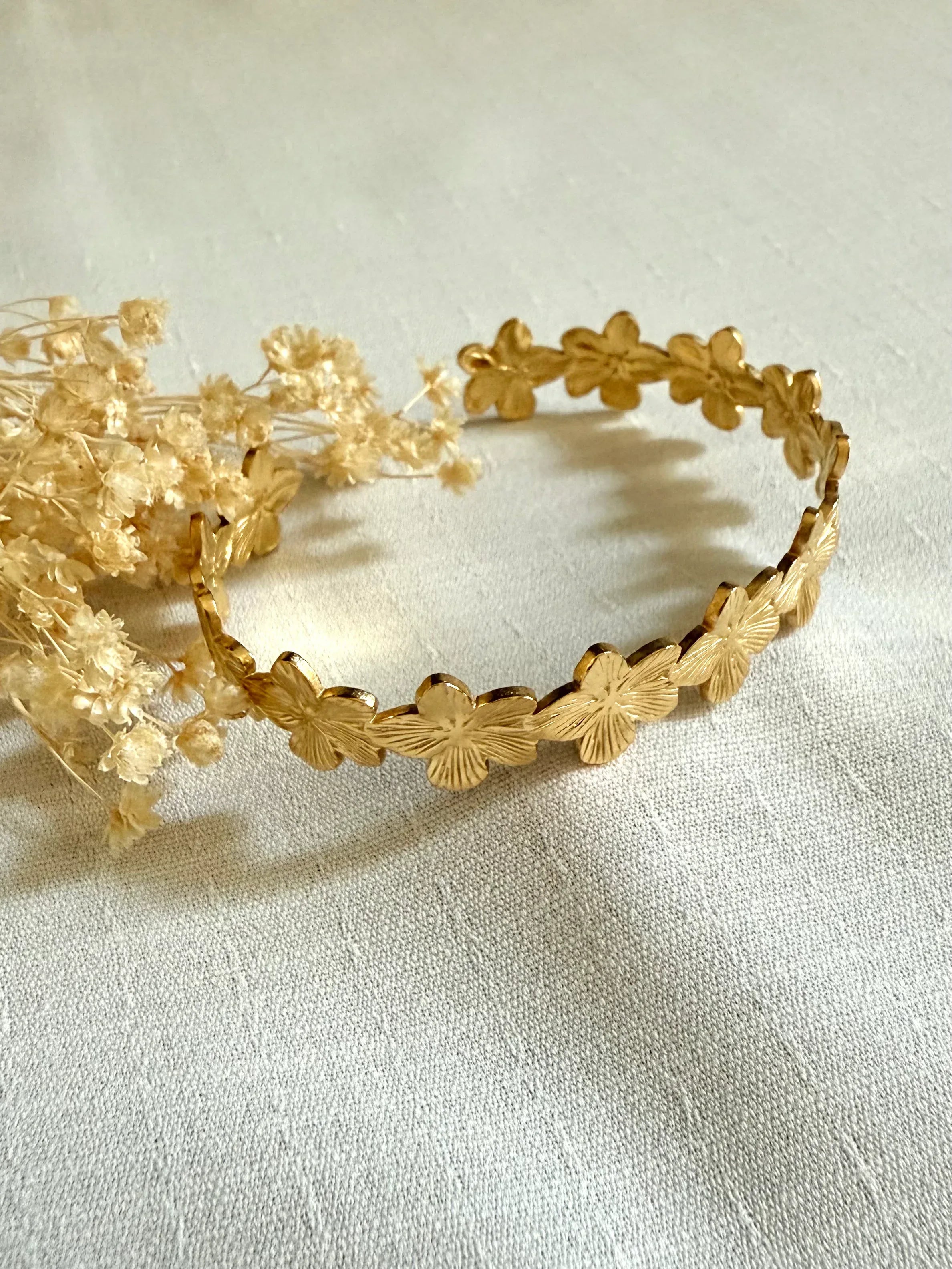 Bracelet THÉA - Jonc fleurs - Lynéör Bijoux
