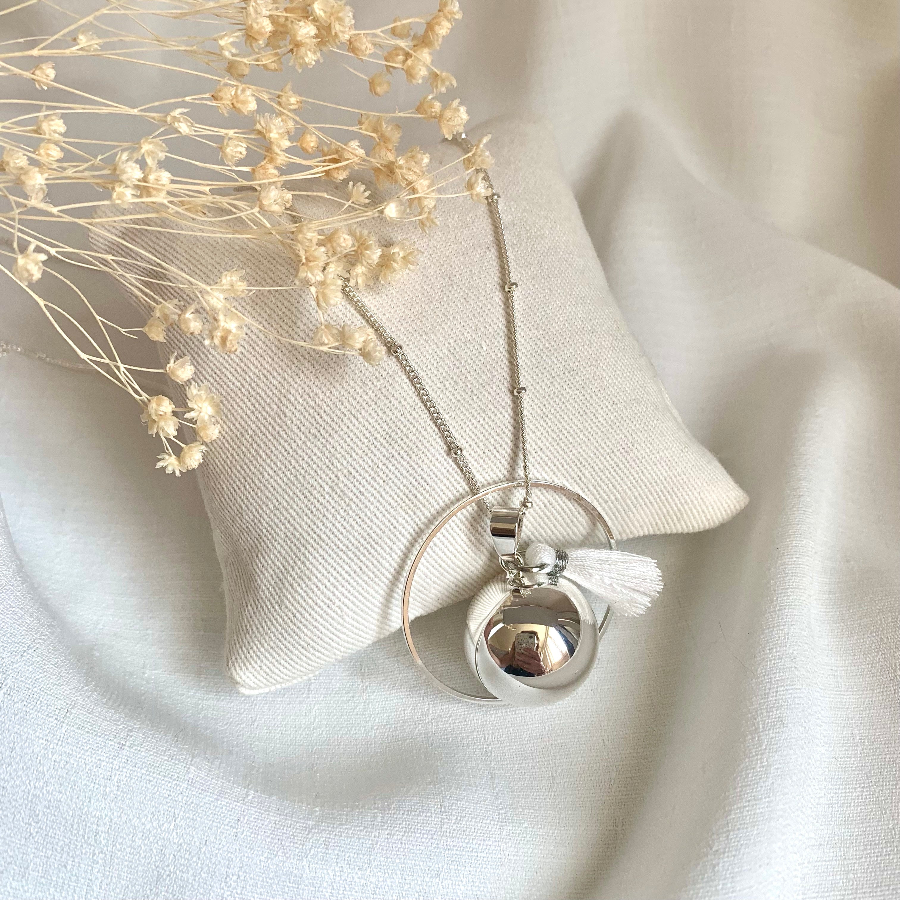 Bola de grossesse argent avec pompon ou perle de nacre