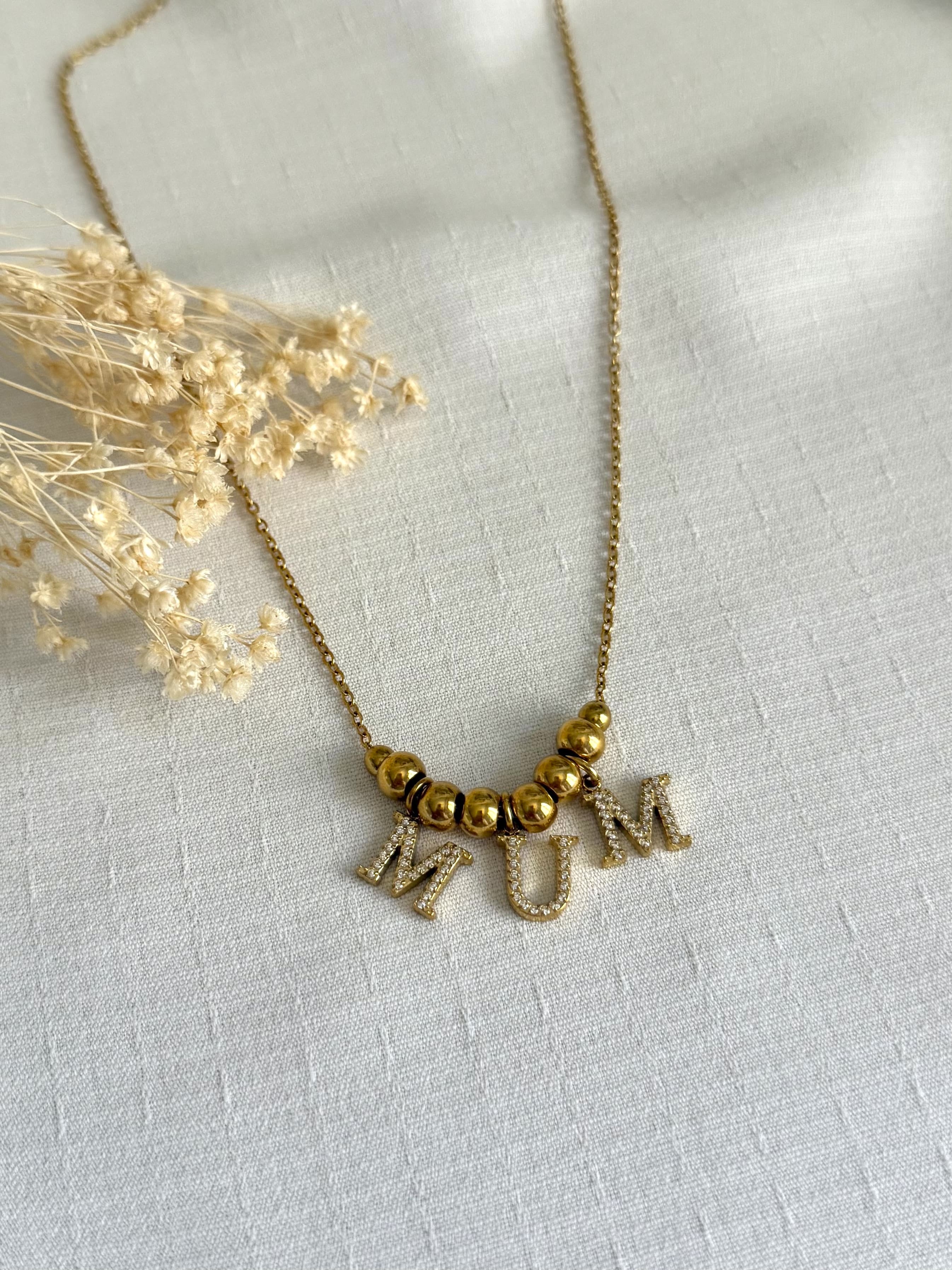 Collier MUM